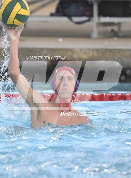 Thumbnail 3 in Great Oak vs Chaparral photogallery.