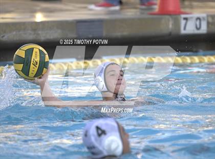 Thumbnail 2 in Great Oak vs Chaparral photogallery.