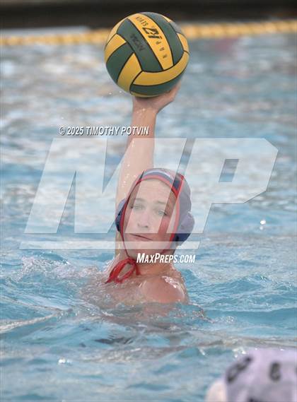 Thumbnail 1 in Great Oak vs Chaparral photogallery.