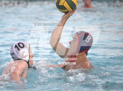 Thumbnail 3 in Great Oak vs Chaparral photogallery.
