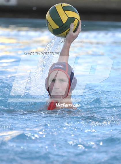 Thumbnail 3 in Great Oak vs Chaparral photogallery.