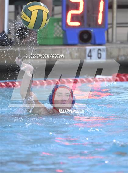 Thumbnail 1 in Great Oak vs Chaparral photogallery.