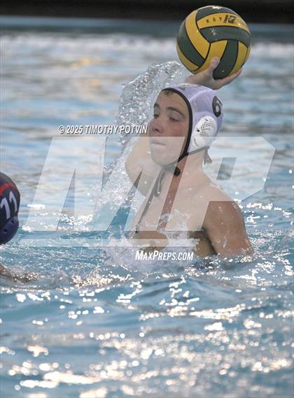 Thumbnail 2 in Great Oak vs Chaparral photogallery.