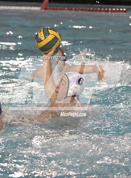 Thumbnail 1 in Great Oak vs Chaparral photogallery.