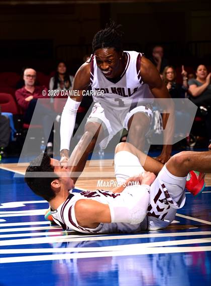 Thumbnail 2 in Valhalla vs. Dobbs Ferry (Section 1 Class B Semifinal) photogallery.