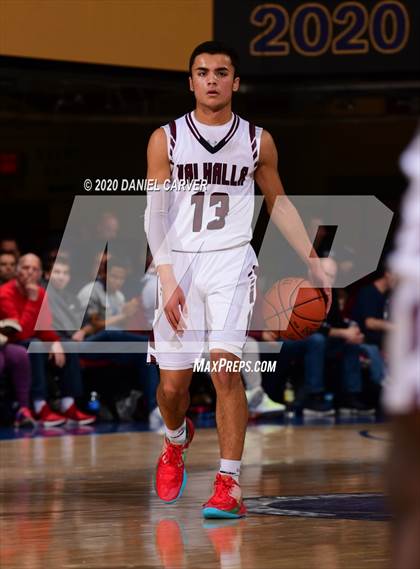 Thumbnail 3 in Valhalla vs. Dobbs Ferry (Section 1 Class B Semifinal) photogallery.