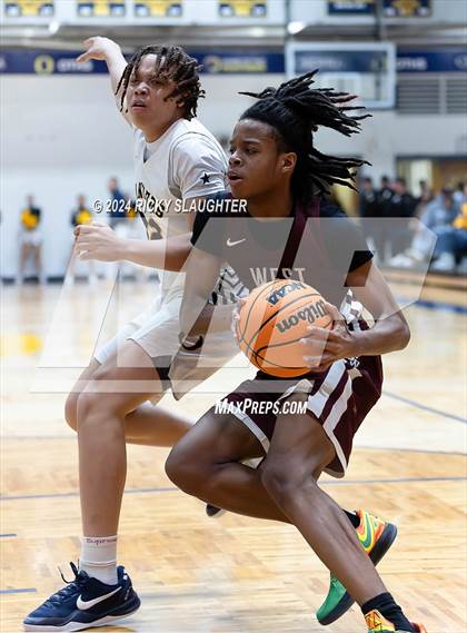 Thumbnail 3 in Belleville West @ O'Fallon photogallery.