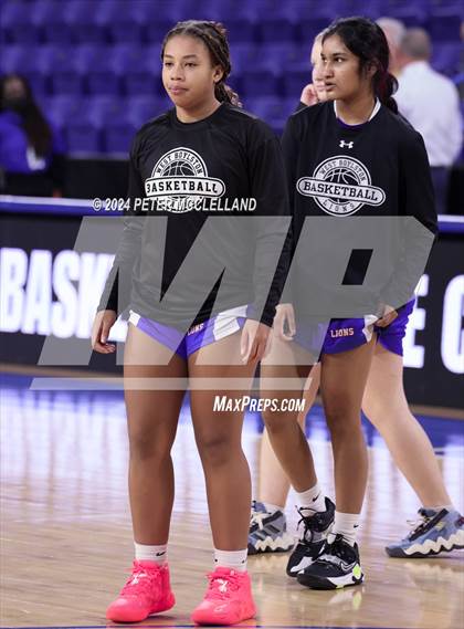 Thumbnail 2 in West Boylston vs. Hoosac Valley (MIAA Division 5 Final) photogallery.