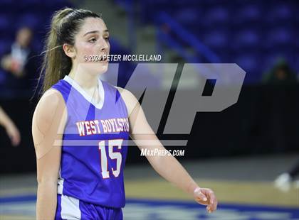 Thumbnail 3 in West Boylston vs. Hoosac Valley (MIAA Division 5 Final) photogallery.