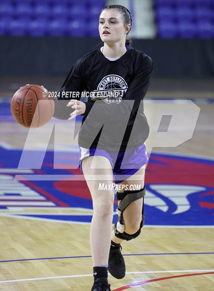 Thumbnail 3 in West Boylston vs. Hoosac Valley (MIAA Division 5 Final) photogallery.