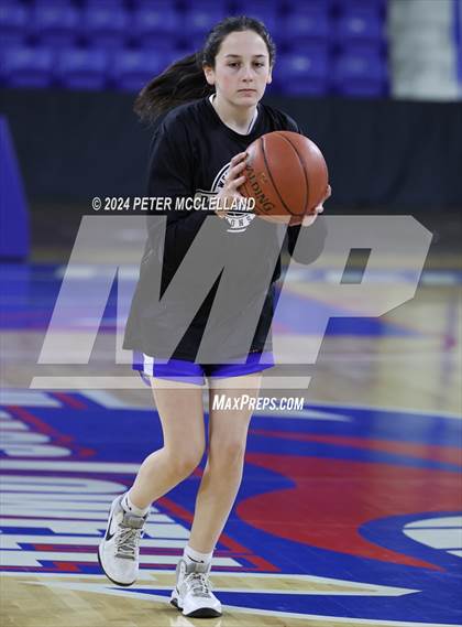 Thumbnail 2 in West Boylston vs. Hoosac Valley (MIAA Division 5 Final) photogallery.