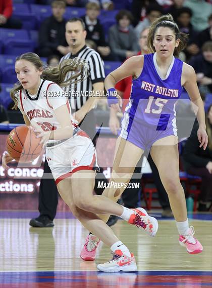 Thumbnail 3 in West Boylston vs. Hoosac Valley (MIAA Division 5 Final) photogallery.