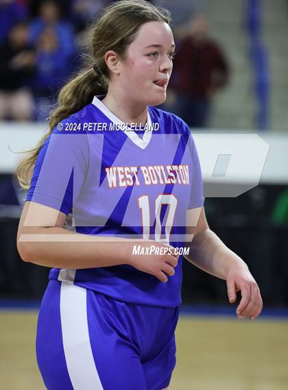 Thumbnail 2 in West Boylston vs. Hoosac Valley (MIAA Division 5 Final) photogallery.
