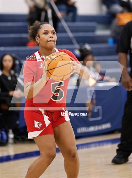 Thumbnail 1 in South Gwinnett vs Jonesboro (MLK Luella HoopKlub Showcase) photogallery.