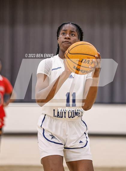 Thumbnail 3 in South Gwinnett vs Jonesboro (MLK Luella HoopKlub Showcase) photogallery.