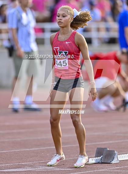 Thumbnail 1 in IHSAA Final (400 Meter)  photogallery.