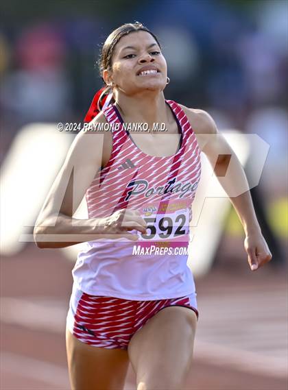 Thumbnail 3 in IHSAA Final (400 Meter)  photogallery.