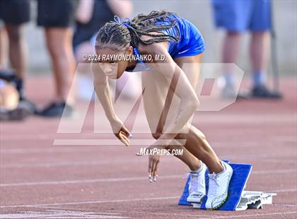 Thumbnail 1 in IHSAA Final (400 Meter)  photogallery.