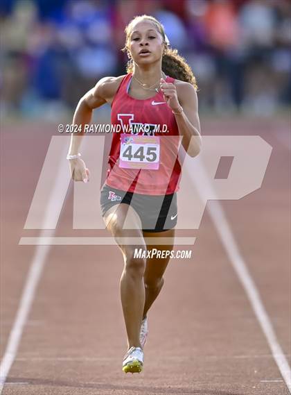 Thumbnail 1 in IHSAA Final (400 Meter)  photogallery.