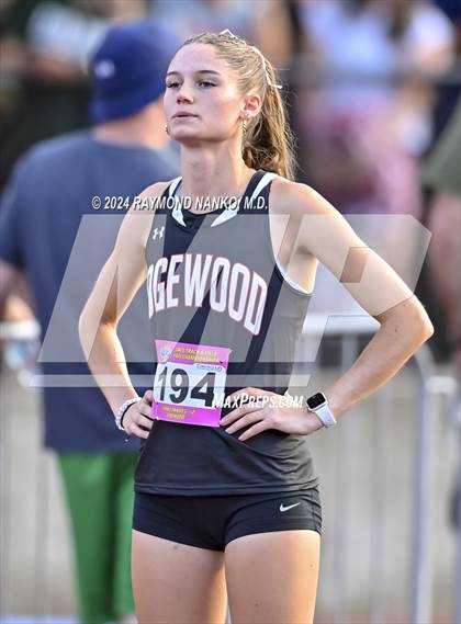 Thumbnail 1 in IHSAA Final (400 Meter)  photogallery.