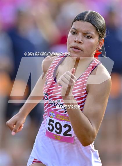 Thumbnail 1 in IHSAA Final (400 Meter)  photogallery.