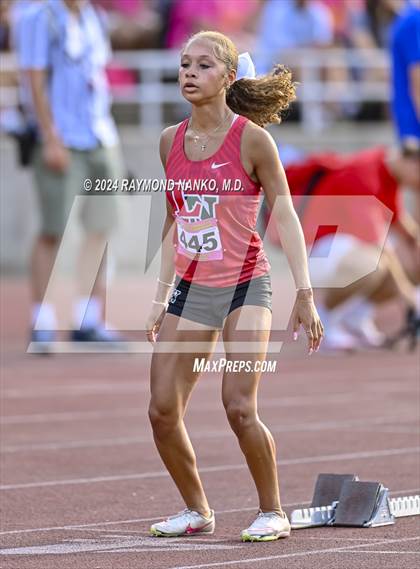 Thumbnail 2 in IHSAA Final (400 Meter)  photogallery.