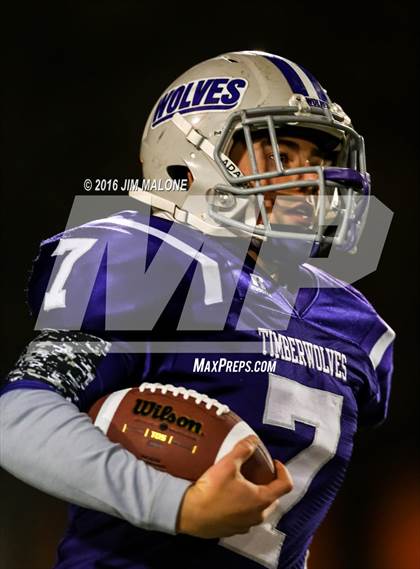 Thumbnail 2 in Fort Bragg vs. St. Patrick-St. Vincent (CIF NCS D5 Final) photogallery.