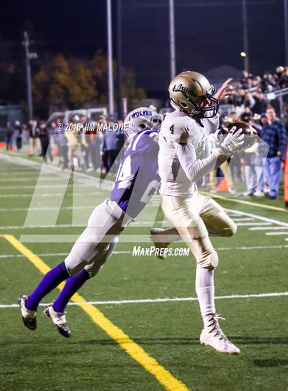 Thumbnail 2 in Fort Bragg vs. St. Patrick-St. Vincent (CIF NCS D5 Final) photogallery.