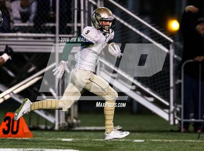 Thumbnail 1 in Fort Bragg vs. St. Patrick-St. Vincent (CIF NCS D5 Final) photogallery.