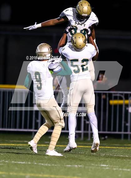 Thumbnail 1 in Fort Bragg vs. St. Patrick-St. Vincent (CIF NCS D5 Final) photogallery.