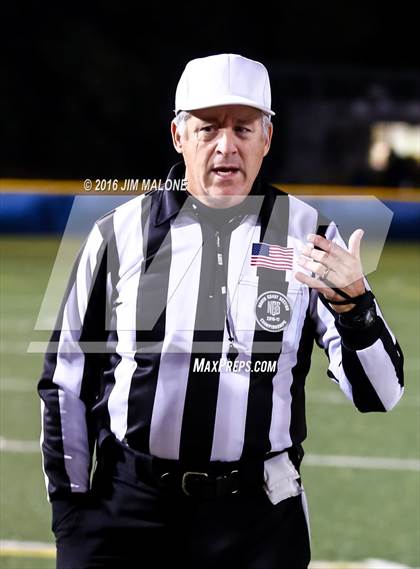 Thumbnail 2 in Fort Bragg vs. St. Patrick-St. Vincent (CIF NCS D5 Final) photogallery.