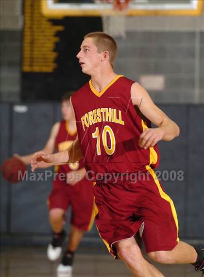 Thumbnail 2 in Foresthill vs. Paradise (Del Oro Invitational) photogallery.