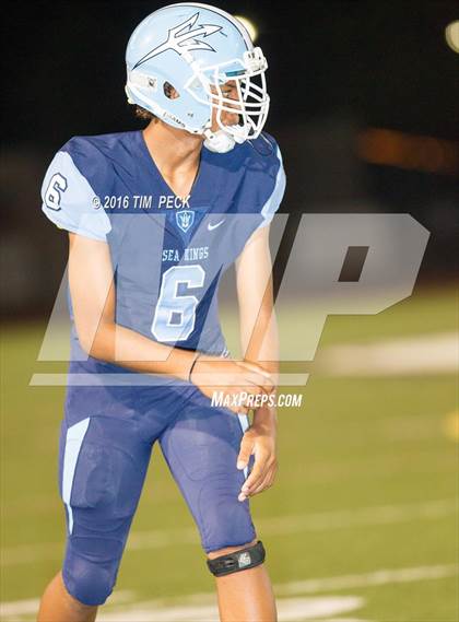Thumbnail 2 in Trabuco Hills vs. Corona del Mar photogallery.