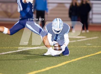 Thumbnail 2 in Trabuco Hills vs. Corona del Mar photogallery.