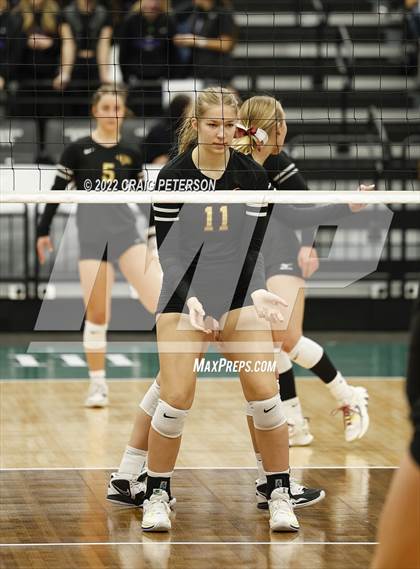 Thumbnail 3 in Maple Mountain vs. Lehi (UHSAA 5A Second Round) photogallery.
