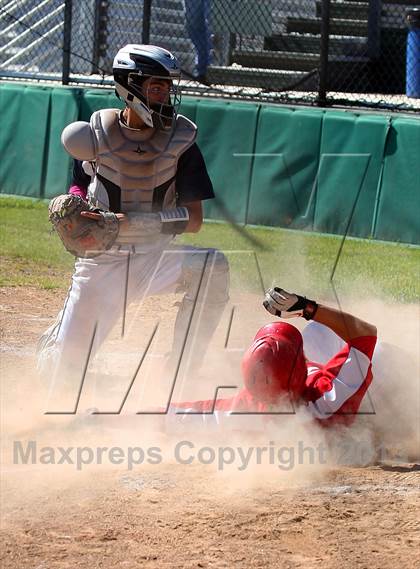 Thumbnail 1 in Punxsutawney vs. Hopewell (PIAA Class AAA First Round) photogallery.