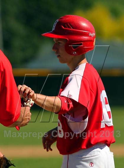 Thumbnail 3 in Punxsutawney vs. Hopewell (PIAA Class AAA First Round) photogallery.