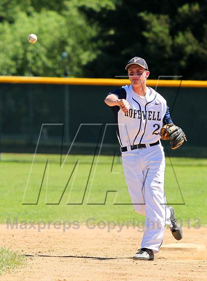 Thumbnail 3 in Punxsutawney vs. Hopewell (PIAA Class AAA First Round) photogallery.