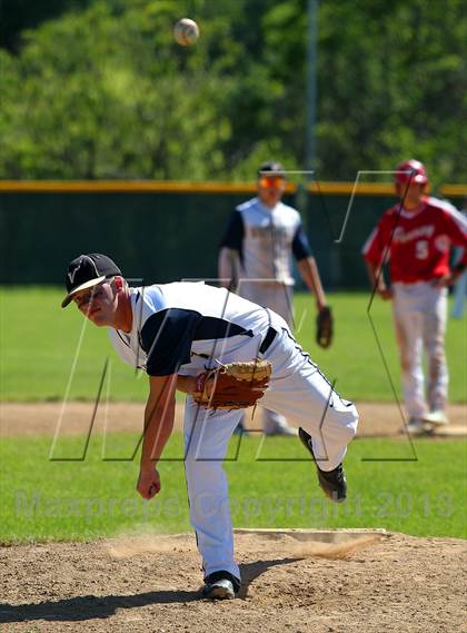 Thumbnail 1 in Punxsutawney vs. Hopewell (PIAA Class AAA First Round) photogallery.