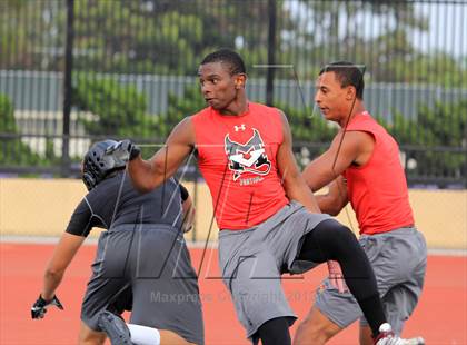 Thumbnail 3 in Huntington Beach 7-on-7 Tournament photogallery.
