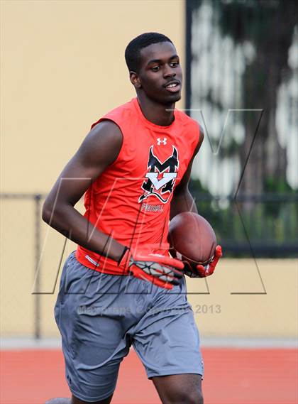 Thumbnail 1 in Huntington Beach 7-on-7 Tournament photogallery.