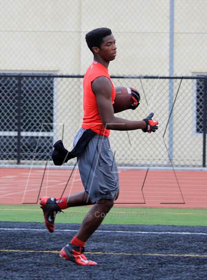 Thumbnail 1 in Huntington Beach 7-on-7 Tournament photogallery.