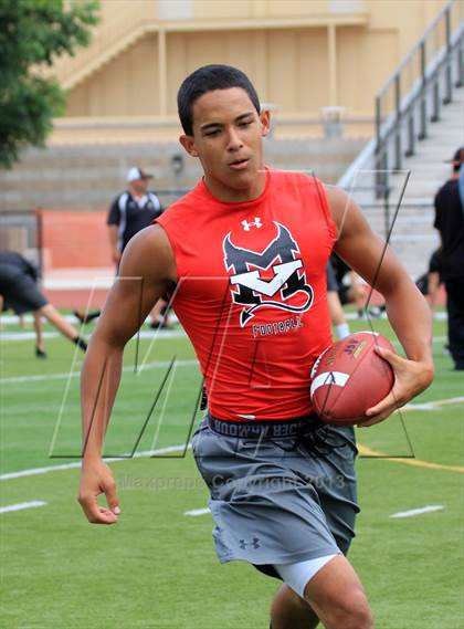 Thumbnail 2 in Huntington Beach 7-on-7 Tournament photogallery.