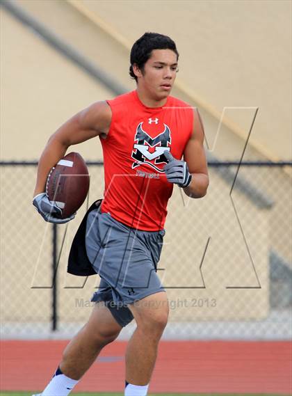 Thumbnail 2 in Huntington Beach 7-on-7 Tournament photogallery.