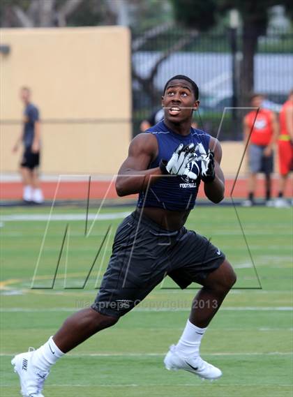 Thumbnail 2 in Huntington Beach 7-on-7 Tournament photogallery.