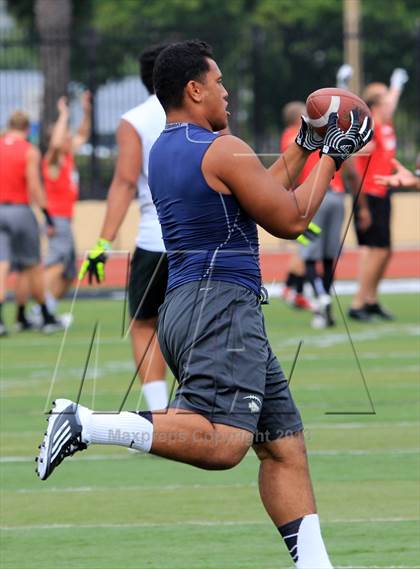 Thumbnail 3 in Huntington Beach 7-on-7 Tournament photogallery.