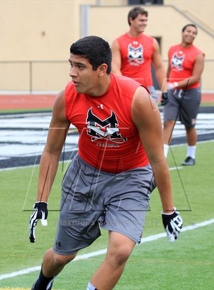 Thumbnail 3 in Huntington Beach 7-on-7 Tournament photogallery.