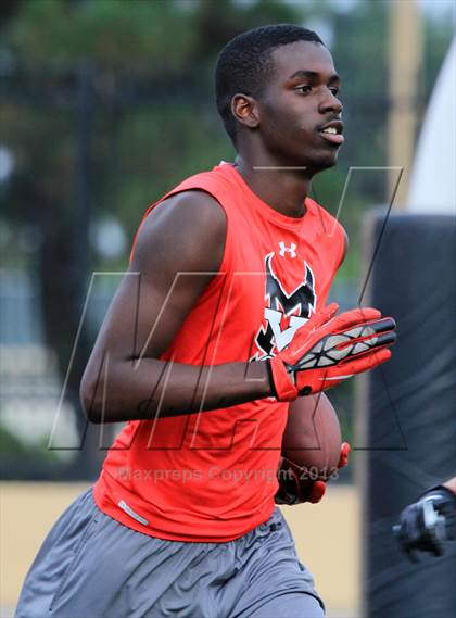 Thumbnail 2 in Huntington Beach 7-on-7 Tournament photogallery.