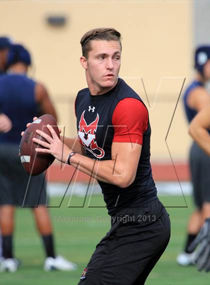 Thumbnail 1 in Huntington Beach 7-on-7 Tournament photogallery.