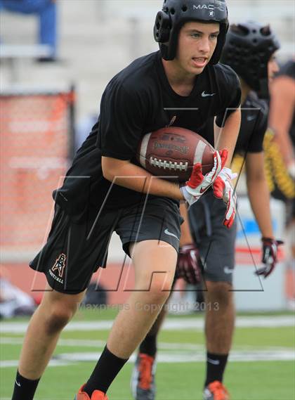 Thumbnail 3 in Huntington Beach 7-on-7 Tournament photogallery.